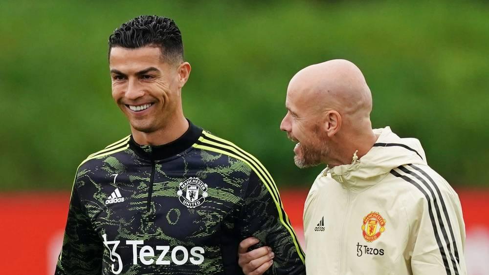 تين هاغ: "كريستيانو رونالدو سعيد ويتدرب بشكل جيد"