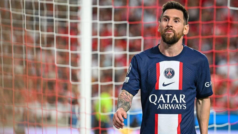 بهدفه في شباك بنفيكا... ميسي يُصبح أول لاعب عبر التاريخ يسجل ضد 40 ناديًا مختلفًا بدوري الأبطال