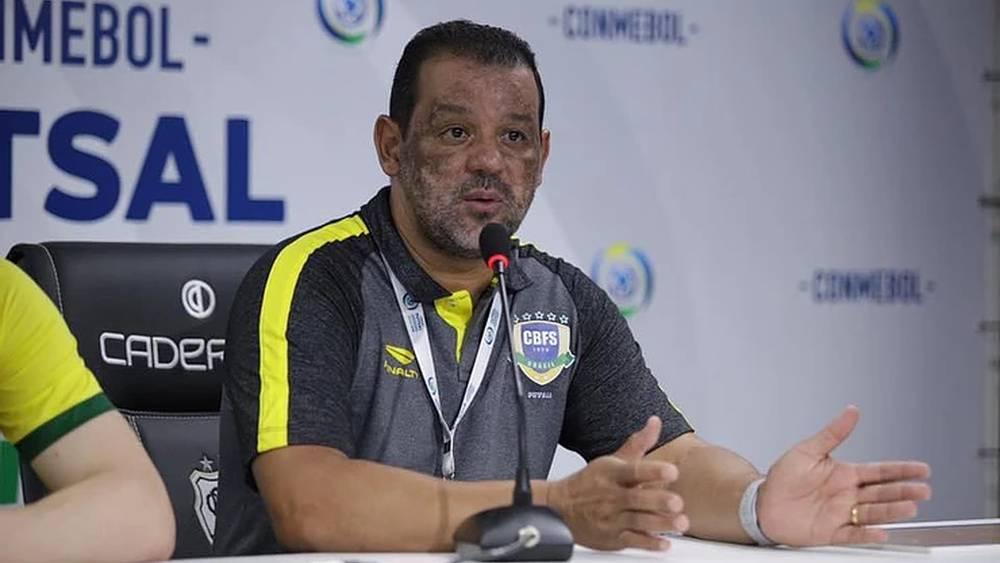 مدرب البرازيل لـ"الفوتسال": "كُنّا ننتظر أن يتسبّب لنا المنتخب المغربي في المتاعب بالنظر إلى إيقاعه وأسلوب لعبه"