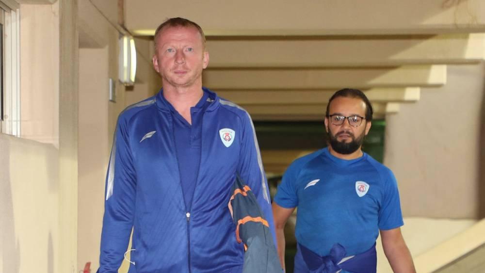 رسميا/ أبها السعودي يُعلن إقالة مدربه البلجيكي فاندنبروك