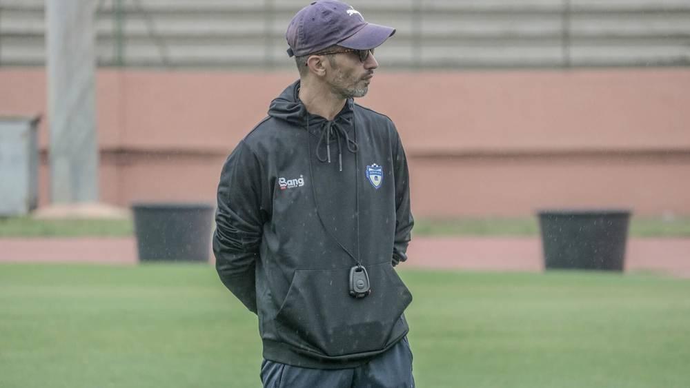 زكرياء عبوب: "سأقدم استقالتي فورا إن تدخل أي شخص بمن فيهم الرئيس في عملي"