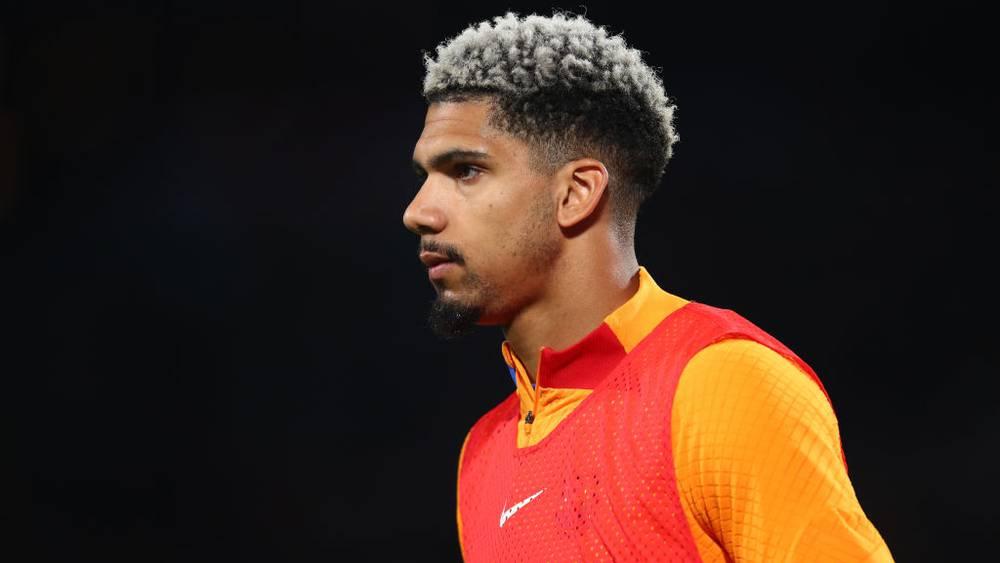 رغم خضوعه للجراحة.. منتخب أوروغواي يُخطط لاستدعاء "رونالد أراوخو" في كأس العالم 2020