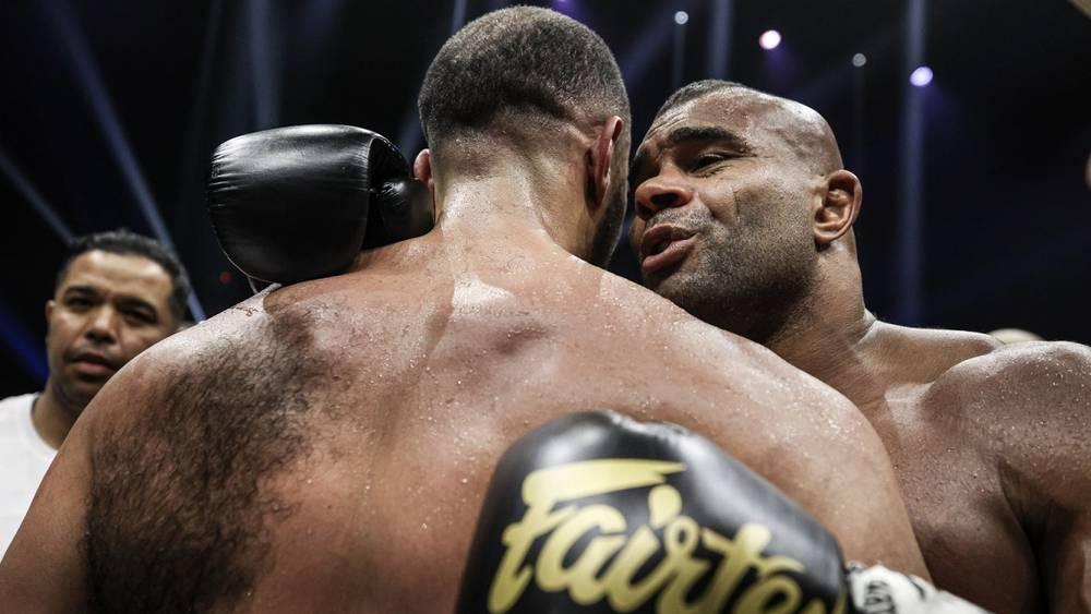 أوفريم في رسالة لهاري: "أنت أسطورة حقيقية.. شكرا لكل ما قمت به لهذه الرياضة والكيك بوكسينغ لن يكون كما كان بدونك"