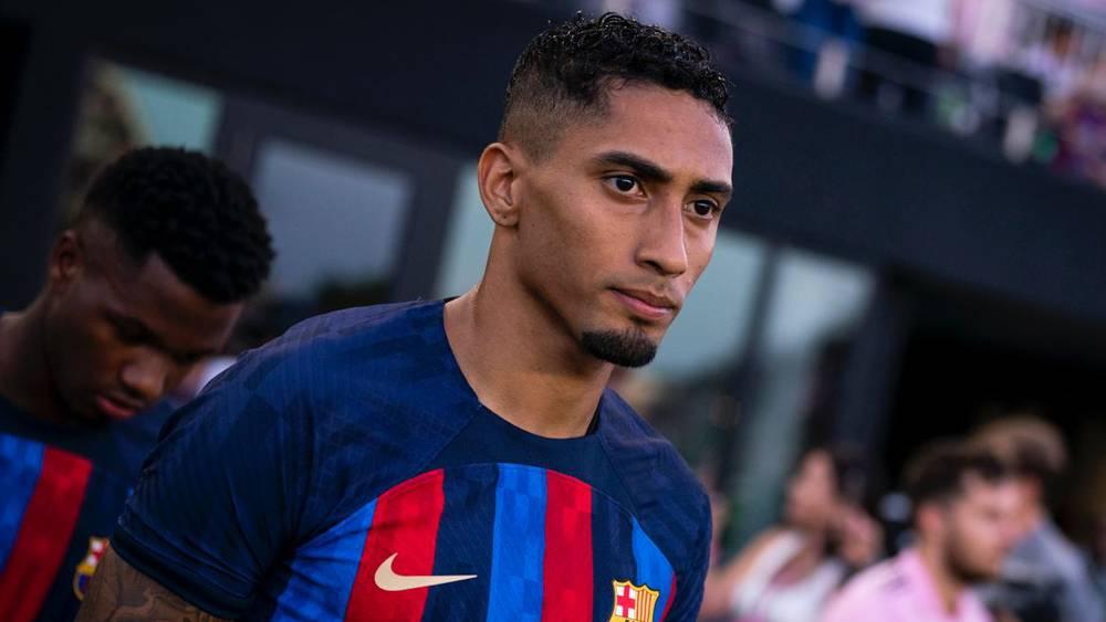 رافينها عن الكلاسيكو: "نحن متصدرو الليغا ومن يجب عليه أن يتوخى الحذر هو ريال مدريد"