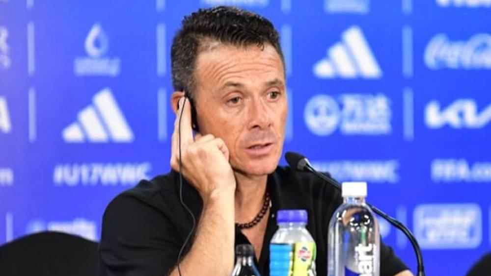 ريماسون (مدرب المنتخب المغربي النسوي تحت 17 سنة): "سعيد بهذا الانتصار التاريخي من أجل اللاعبات والمغرب ولدينا كل الإمكانيات لمواجهة أمريكا"