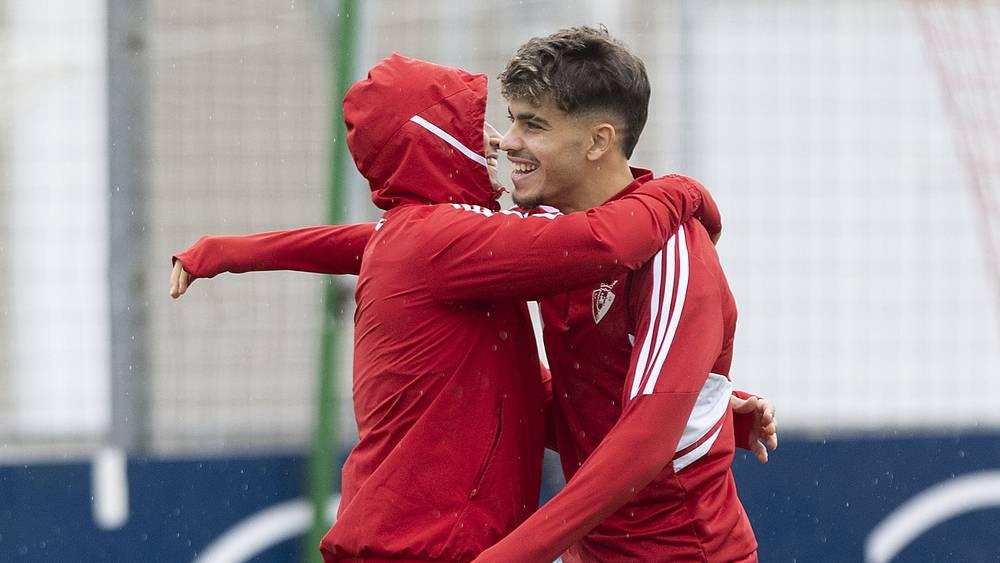 الزلزولي يعود إلى التداريب الجماعية لأوساسونا تحضيرا لمواجهة فياريال