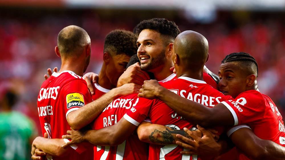 الدوري البرتغالي/ بنفيكا يفوز على بورتو في قمة الجولة العاشرة