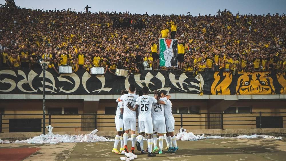 خاص/ إطلاق سراح مناصري المغرب الفاسي المتهمين في أحداث شغب ملعب الرباط مع الإفراج عن فرد واحد بعد 17 يوما