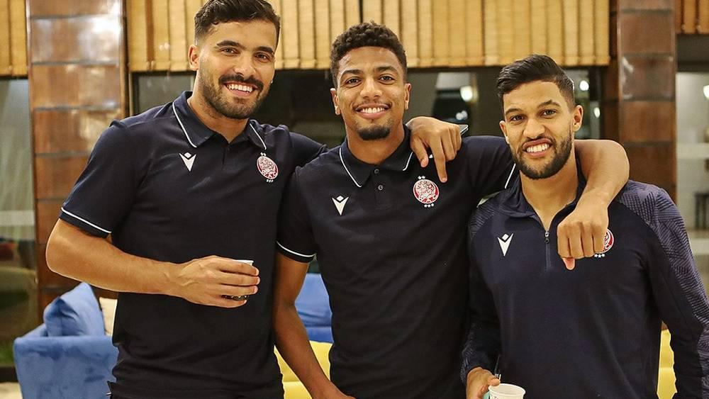 الوداد يحط الرحال في وجدة تأهبا لمواجهة المولودية غدا السبت