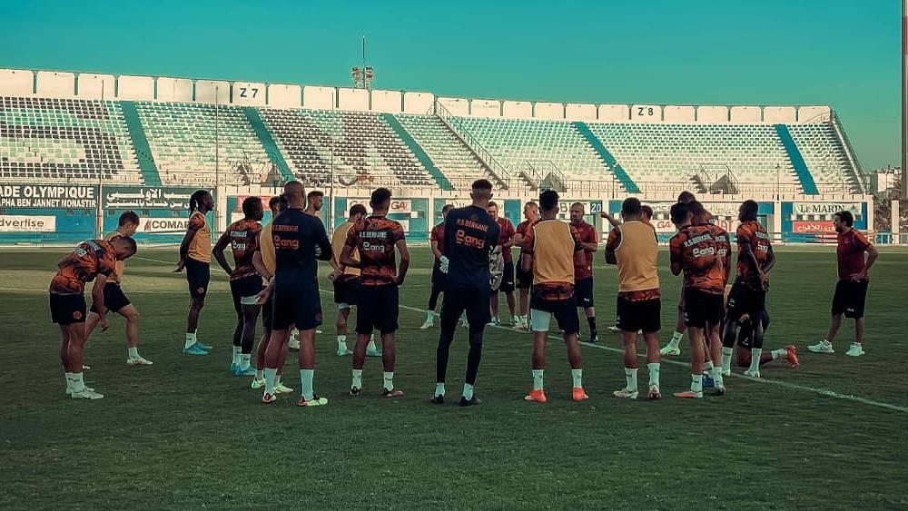 نهضة بركان يخوض أول حصة تدريبية في تونس استعدادا لمواجهة الاتحاد المنستيري