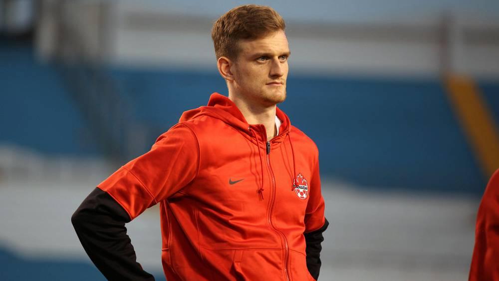 المنتخب الكندي يفقد خدمات متوسط ميدانه "سكوت كينيدي" في المونديال بسبب إصابة على مستوى الكتف