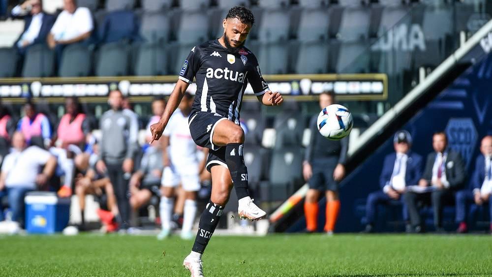 بوفال يغيب أمام لانس بعد غد السبت ومدرب أنجيه يوضح: "إنه يتعافى من الإصابة"