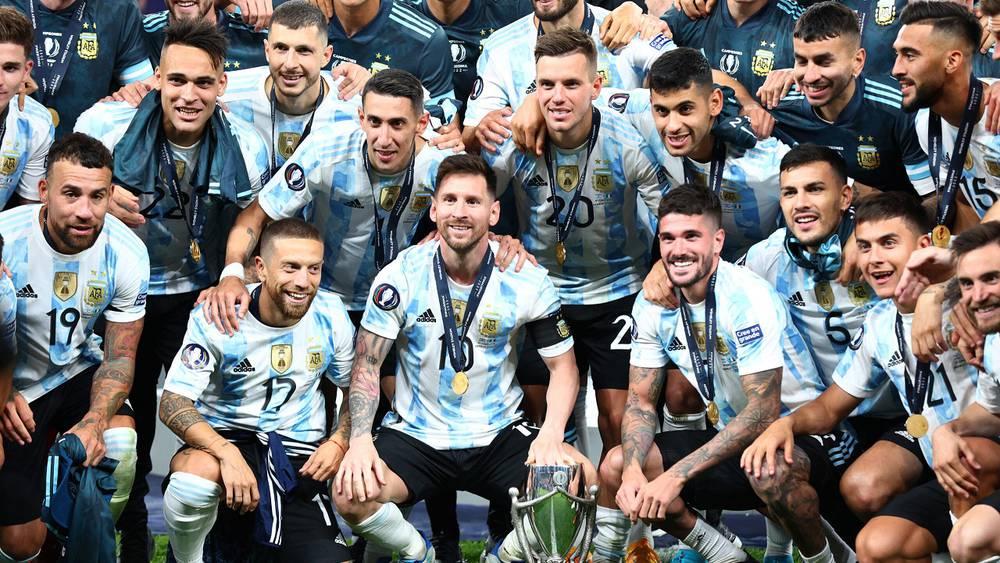 ميسي يتصدر قائمة منتخب الأرجنتين في المونديال بحضور ديبالا ودي ماريا