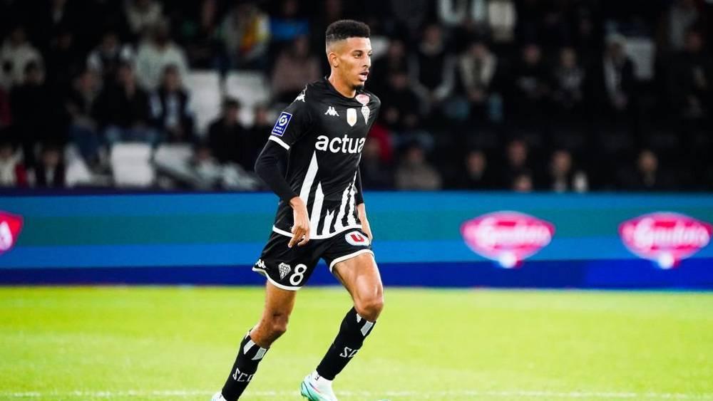 أوناحي يعجز عن مواصلة مِران أنجيه صباح اليوم بمعاناته من آلام في الظهر وكسر على مستوى الأنف