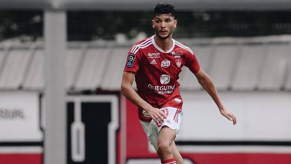 مدرب بريست يقرر إراحة داري في مباراة اليوم الأحد ضد تروا