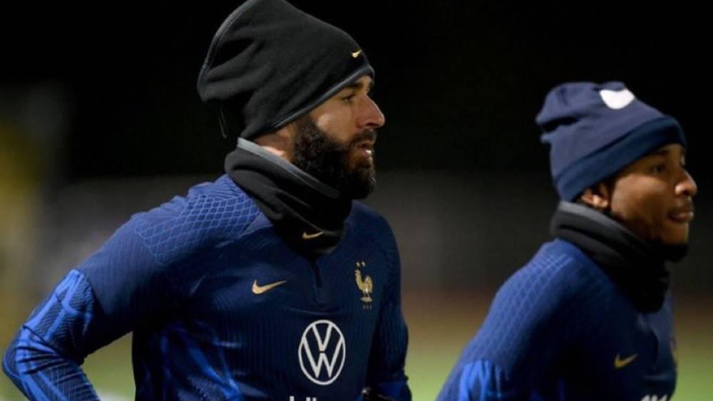 بنزيما يُغادر تدريب المنتخب الفرنسي بعد 15 دقيقة فقط من انطلاقته