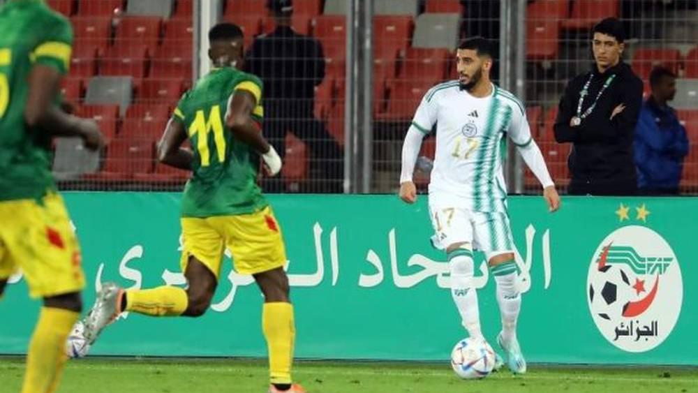 الجزائر تتعادل ودياً أمام مالي (1-1) في إطار استعداداتهما للاستحقاقات القادمة