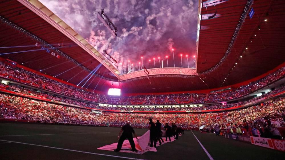 الفيفا يعلن حظر بيع الكحول داخل ملاعب كأس العالم "قطر 2022" وفي محيطها