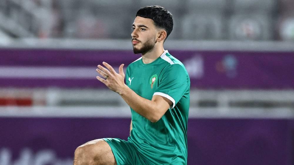 تداريب انفرادية لأملاح والشاعر قبل انطلاق الحصة التدريبية للمنتخب المغربي