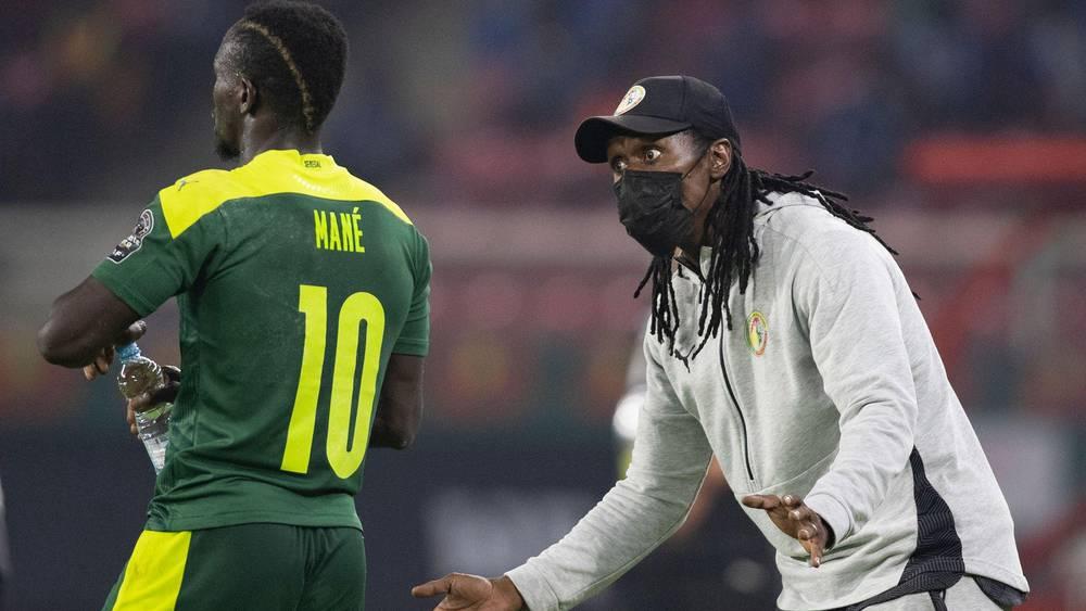 أليو سيسي: "أود أن أهدي التأهل لرجل غائب عنا ويقوم بأشياء عظيمة لبلده.. إنه ساديو ماني"