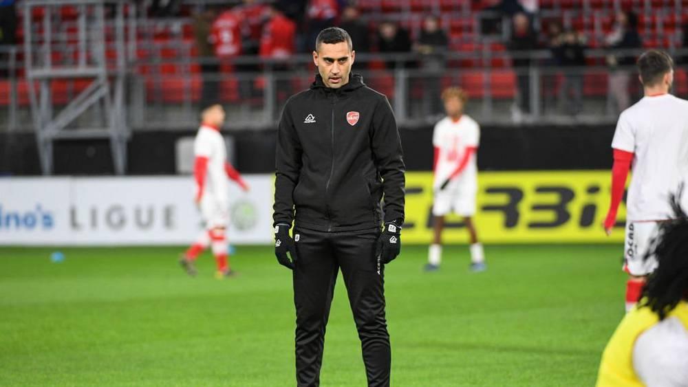 قنطاري لـ"البطولة": "المنتخب المغربي مُطالب بدخول مباراة كندا بِنية الفوز وتفادي فخ البحث عن التعادل"