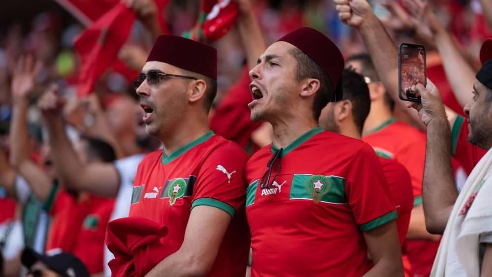 نفاد التذاكر قد يحرم المنتخب المغربي من مساندة جماهيره أمام إسبانيا ومناصرون يلجؤون للسوق السوداء رغم غلاء ثمنها