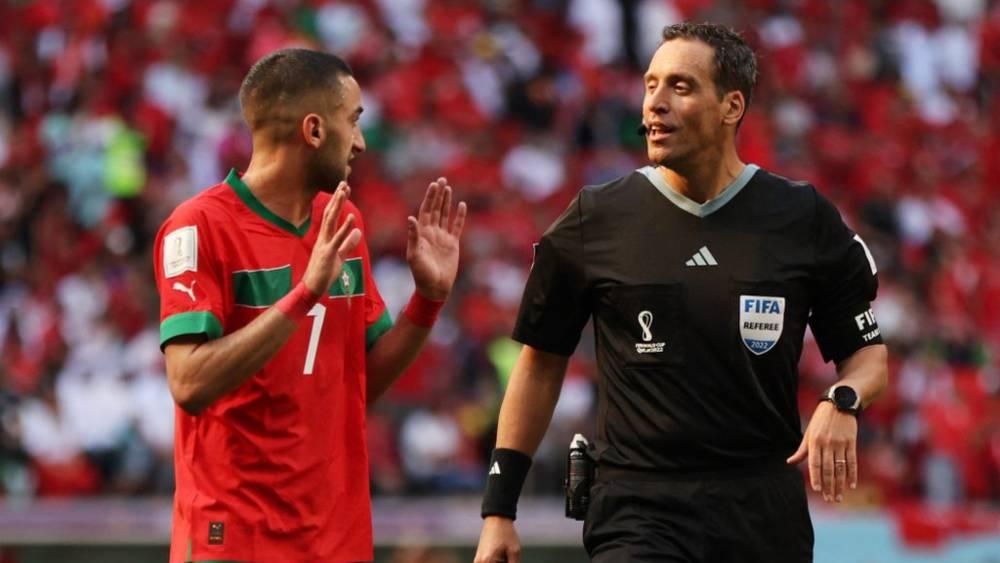 بعد إجماع الخبراء على "ظلمه" للمغرب أمام كرواتيا.. تخوف من تعيين الحكم الأرجنتيني فيرناندو راباليني لقيادة مباراة الأسود ضد إسبانيا