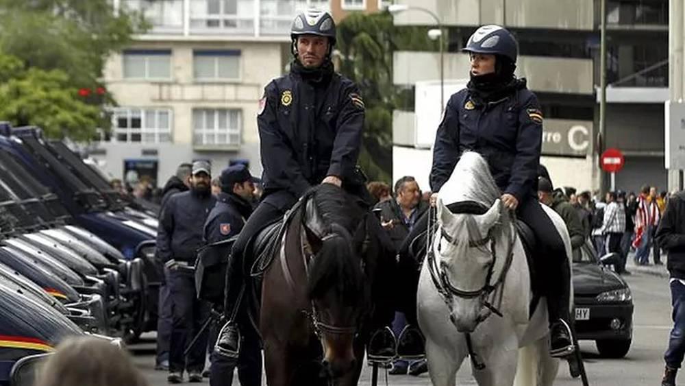 الشرطة الإسبانية تستعد للقيام بتدابير استثنائية لتأمين الشوارع والأماكن العمومية بعد مباراة المغرب ضد إسبانيا