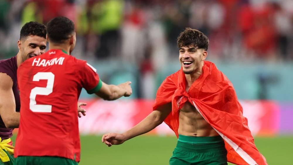 الزلزولي: "فْرحانين بْزَّاف بالتأهل لأول مرة لربع النهائي وْبَاقي غَادِي نْزْيدُو نْفْرّْحو المغاربة"