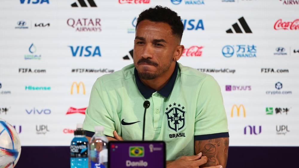 البرازيلي دانيلو: "المنتخب المغربي قدّم أداءً مُذهلا.. إنه يشكّل خطراً على جميع المنتخبات المتبقية في المونديال"