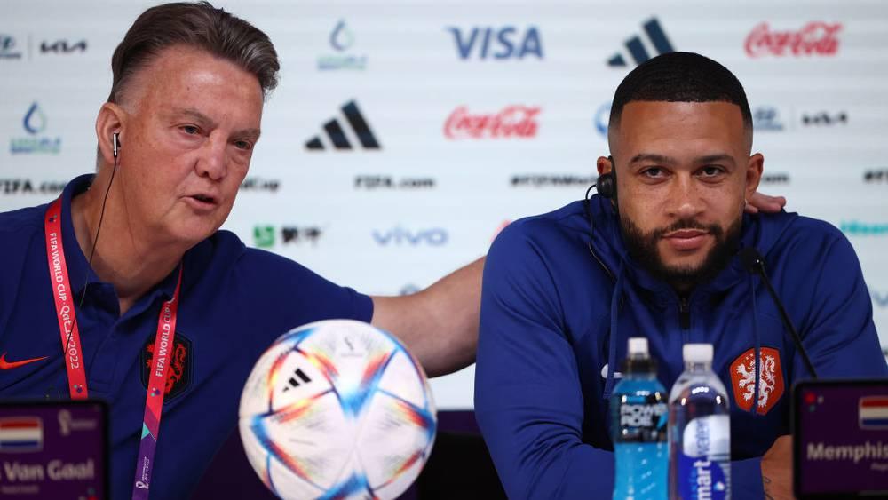 فان خال: "دي ماريا يقول عني أسوأ مدرب في مسيرته ولكن ديباي مر بنفس الظروف في مانشستر يونايتد"