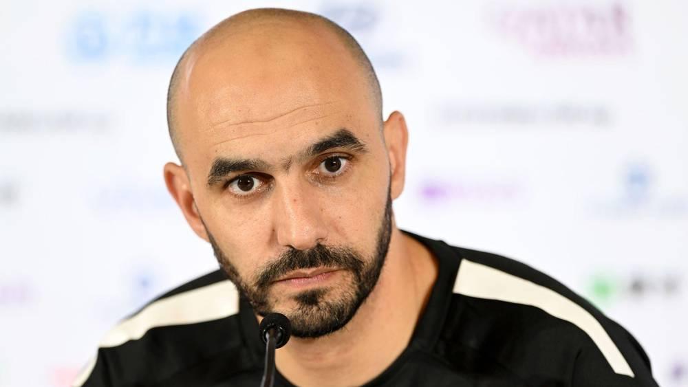 الركراكي: "لم نبلغ السحاب بعد وهدفنا استكمال الحلم.. كسرنا كل النظريات وأثبتنا أن لا مستحيل في كرة القدم"