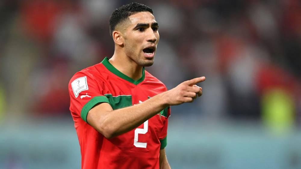 حكيمي عن خلافه مع إنفانتينو: "إنه صديقي وأحترمه كثيرا.. كنت غاضبا بعد المباراة وأعتذر عن الكلمات التي وجهتها إليه"