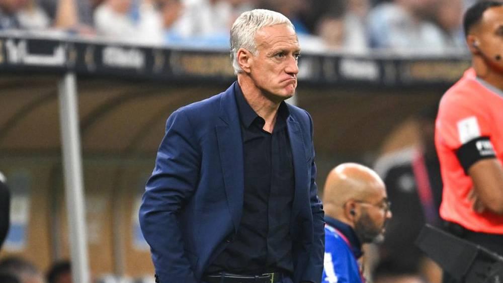 ديشان (مدرب فرنسا) عن مستقبله: "سوف ألتقي برئيس الاتحاد الفرنسي في بداية العام المقبل وسنناقش كل شيء"