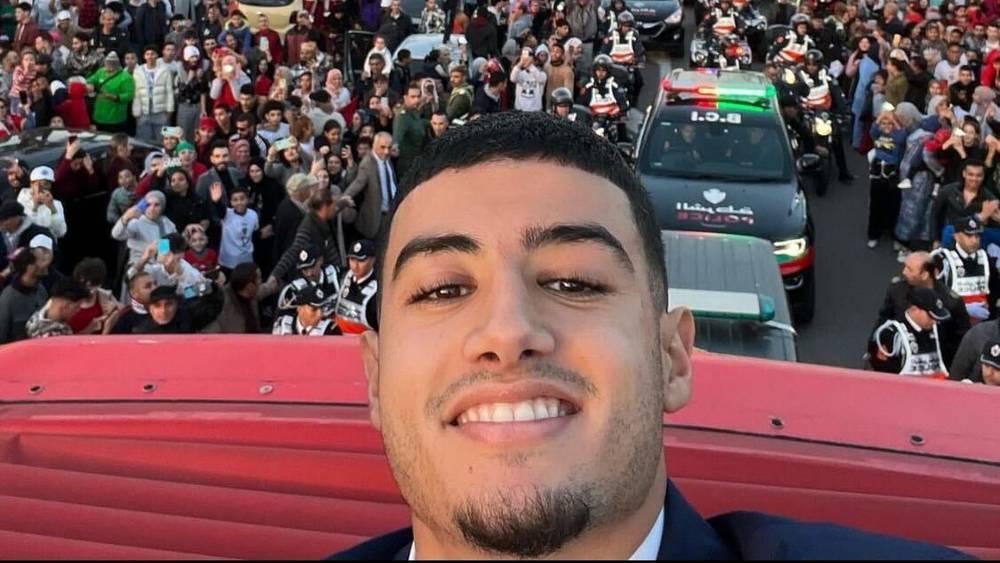 أنس الزروري منبهرا باحتفاء المغاربة بلاعبي المنتخب الوطني: "يا له من استقبال"