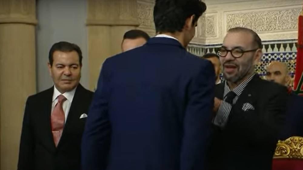 بونو: "إحساس كبير أن نحظى بهذا الاستقبال من الملك والشعب ونتمنى أن نقدم مستوى يجعل الناس يفتخرون بنا في المستقبل"