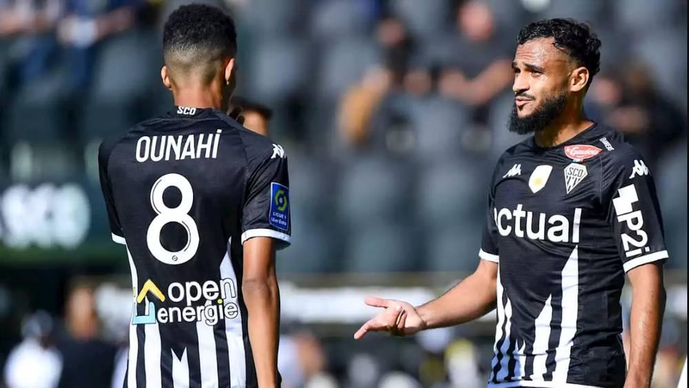 "ليكيب": "نادي أنجيه يستعد لرحيل بوفال وأوناحي بعد العروض التي تلقاها ثنائي المنتخب المغربي عقب المونديال"