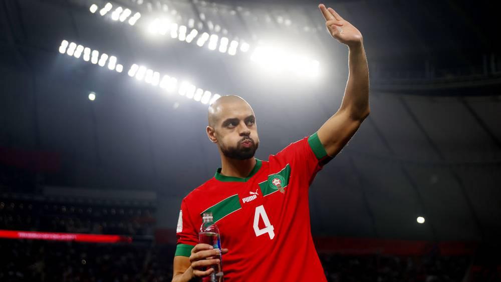 "تقارير"/ فيورنتينا يحاول التصدي لبيع عقد أمرابط في الشتاء ويسعى لمنحه عقدًا جديدًا