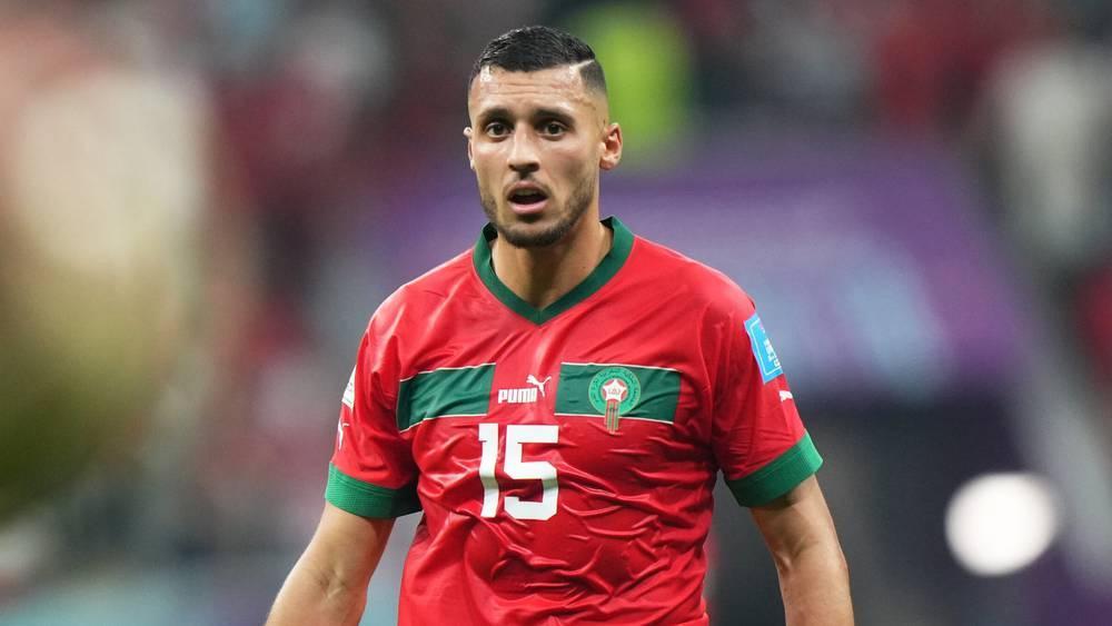 تقارير إنجليزية: "نوتنغهام فورست يرغب في التعاقد مع أملاح خلال الميركاتو الشتوي"