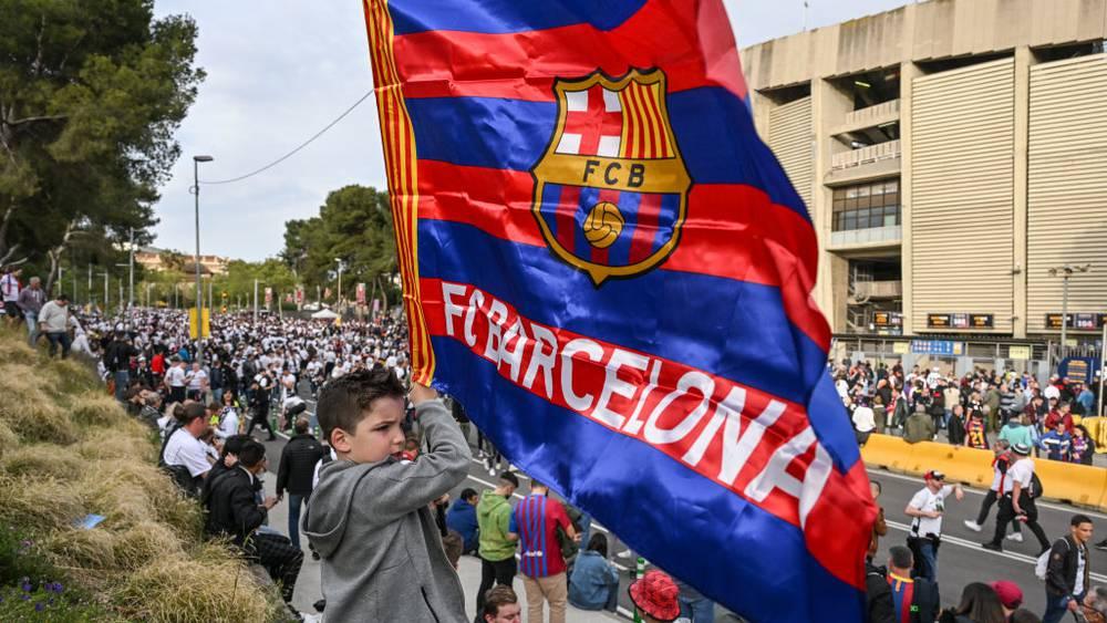 برشلونة يتلقى ثلاث غرامات مالية بسبب "قانون اللعب المالي النظيف" بمجموع 800 ألف يورو