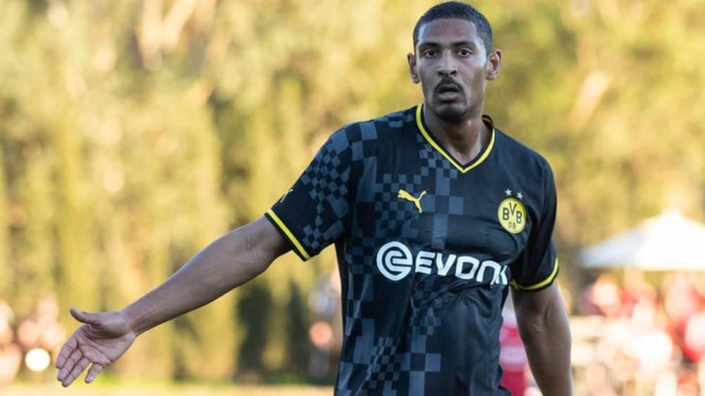 الإيفواري "هالر" يعود للملاعب ويخوض أول مباراة مع بوروسيا دورتموند بعد 6 أشهر من الغياب