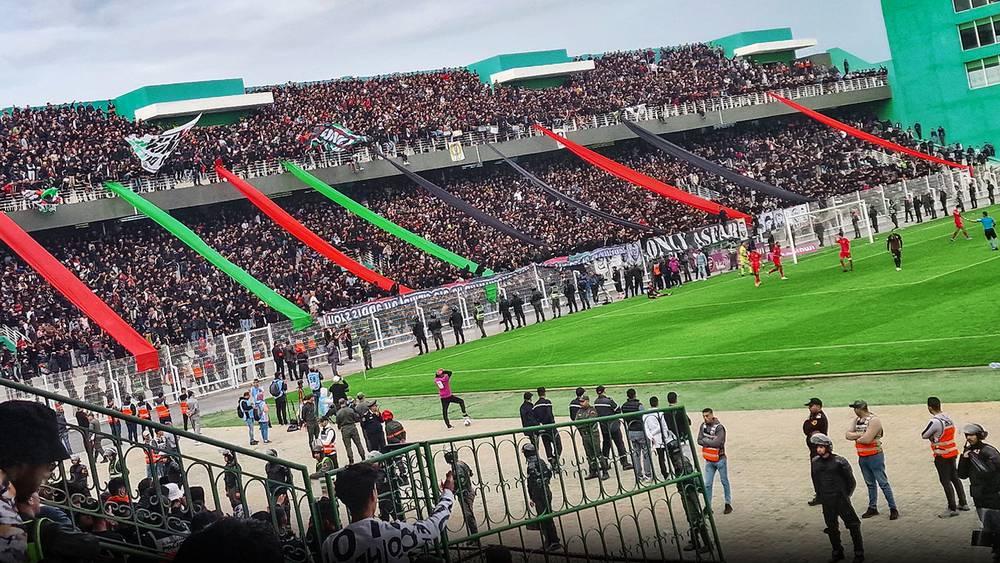 "الكورفاتشي": "الجماهير العسكرية لبّت النداء في مباراة الفتح ولم يُسجّل أي انفلات ونرفض تلطيخ صورة أنصارنا وربطهم بآفة الشّغب"