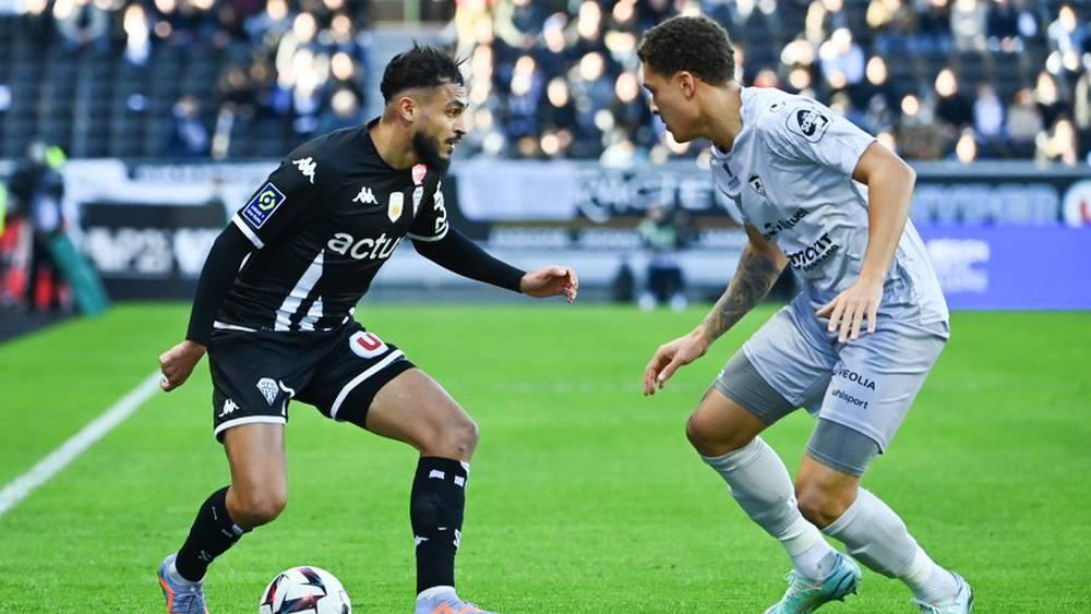 بوفال يُسجّل هدفاً وأوناحي يُشارك كبديل في مباراة خسارة أنجيه أمام كليرمون (1-2)