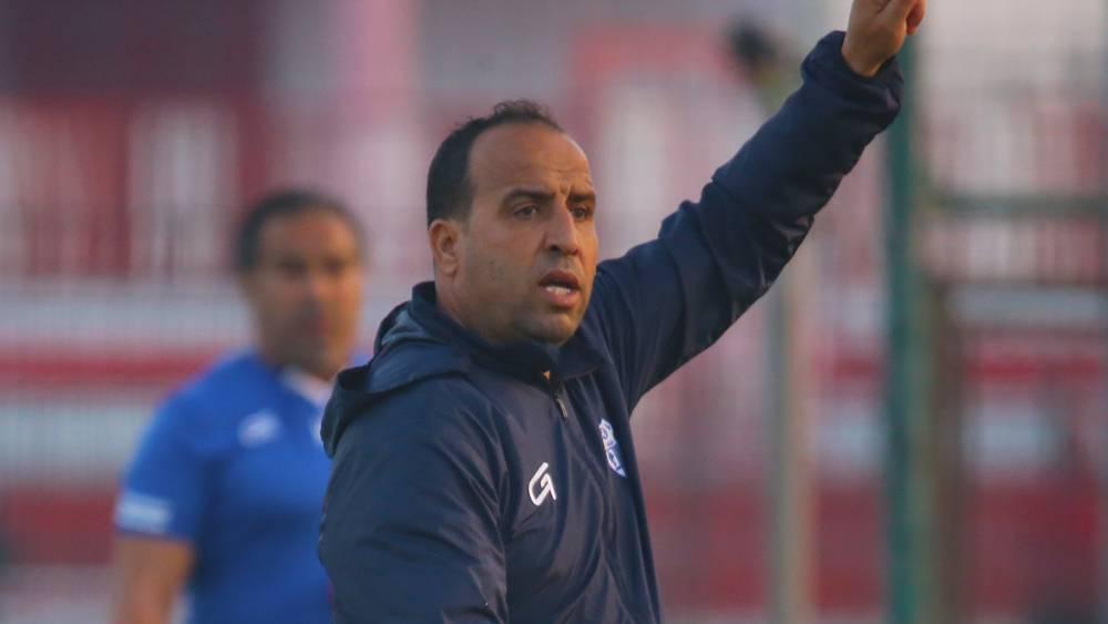 الداودي (مدرب اتحاد طنجة): "عنْدنا نَقْص كبير في التركيبة البشرية.. ٪70 من اللاعبين من قسم الهواة والمربع كايْبغِي الحْرايْفِي"