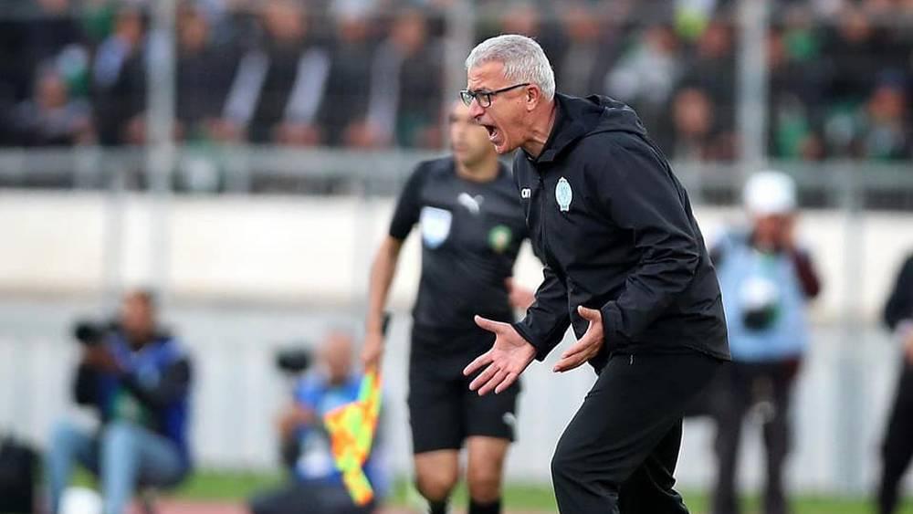 لكبيّر يستدعي 23 لاعبا لمواجهة الدفاع الحسني الجديدي ويواصل استبعاد الناهيري ومايي لأسباب فنية