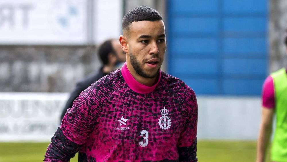 سامي العنابي لـ"البطولة": "سعيد جدا بتوقيعي في الوداد وحلمي أن أحمل قميص المنتخب المغربي"