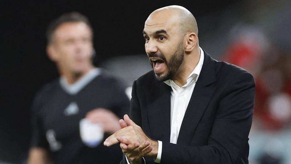 الركراكي: "كرة القدم الإسبانية تحظى بمتابعة واسعة في المغرب واستضافة ريال مدريد في المملكة بمثابة عرس كروي"