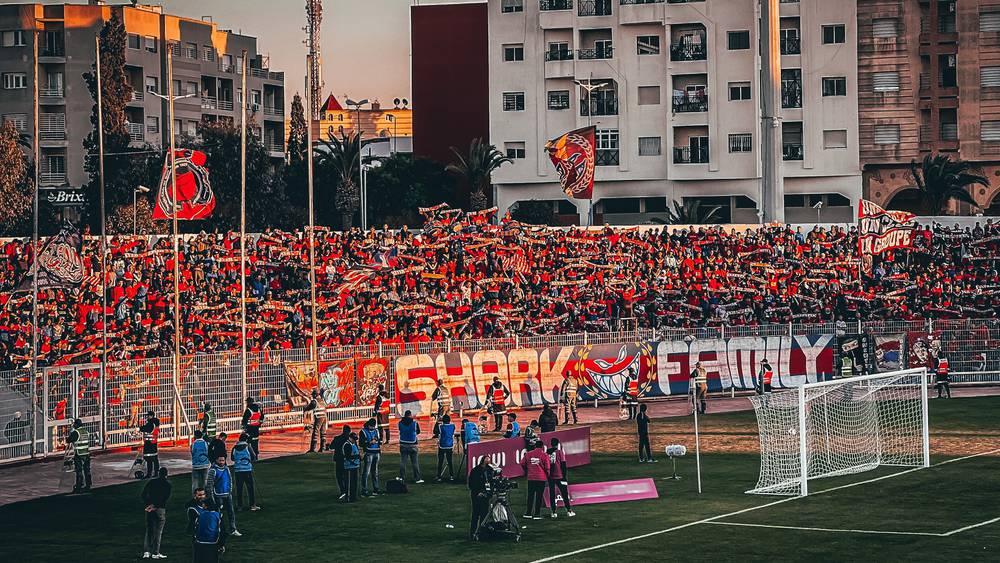 فصيل "شارك" المُساند لأولمبيك آسفي ينتقد التحكيم والبرمجة ويُجدّد وقوفه إلى جانب الجماهير المُعتقلة