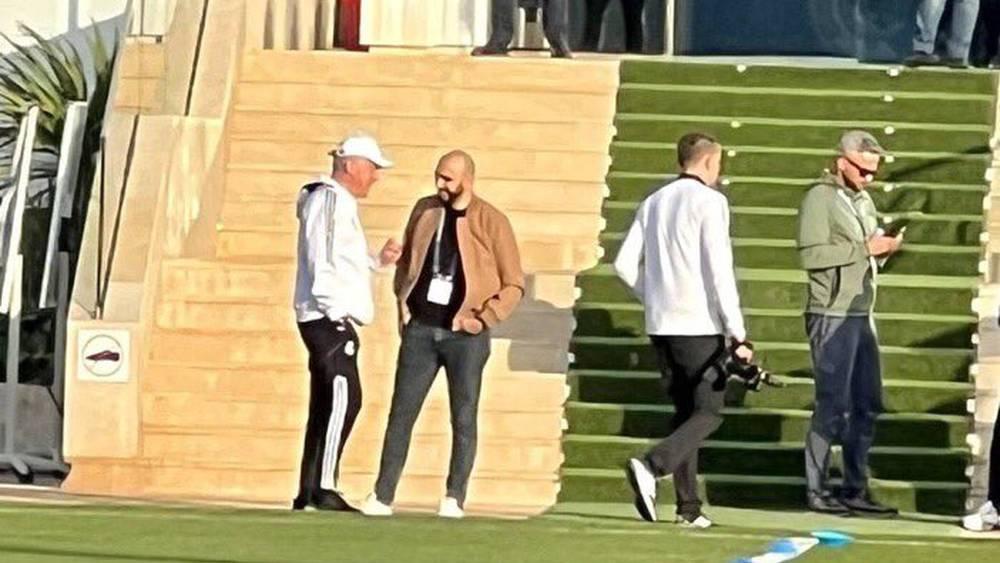 الركراكي يلتقي بأنشيلوتي على هامش الحصة التدريبية لريال مدريد