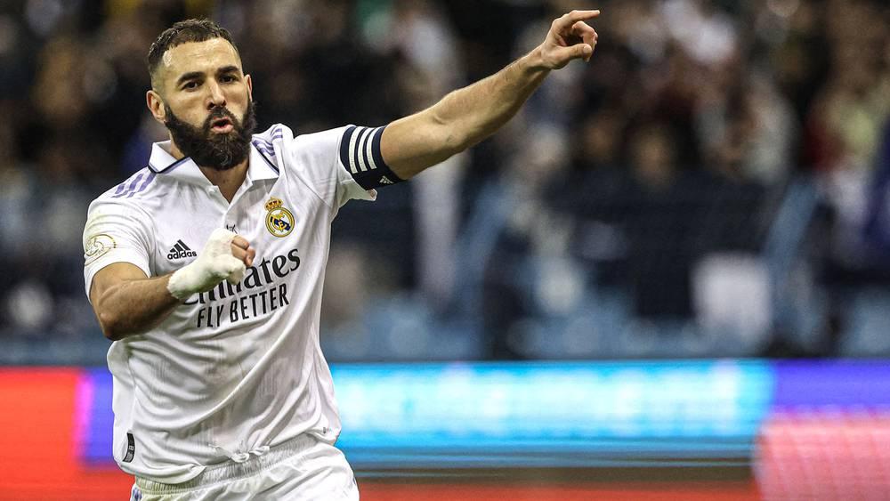 تشكيلة ريال مدريد ضد الهلال.. بنزيما يقود خط الهجوم ورودريغو احتياطي